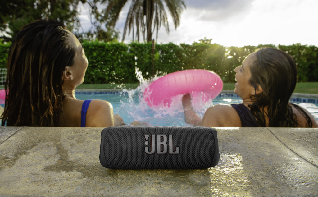 JBL Flip 6 Wireless Portable Waterproof Dustproof Bluetooth Speaker
